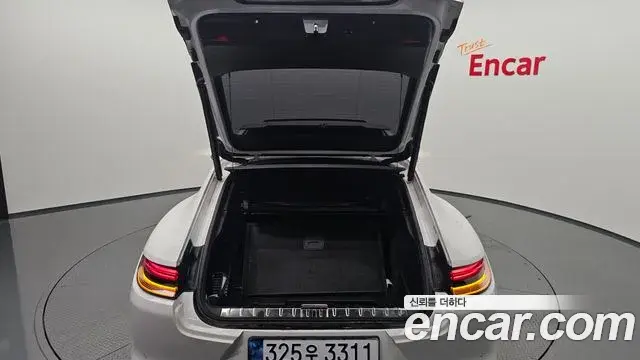 Porsche Panamera 2021 — Фото 20/20