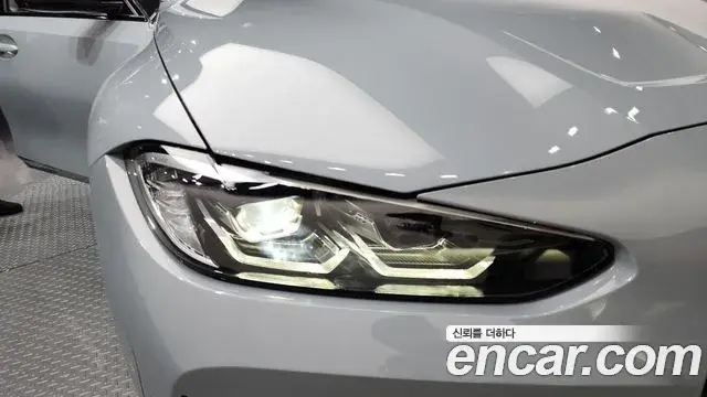 BMW M3 2022 — Şəkil 17/34