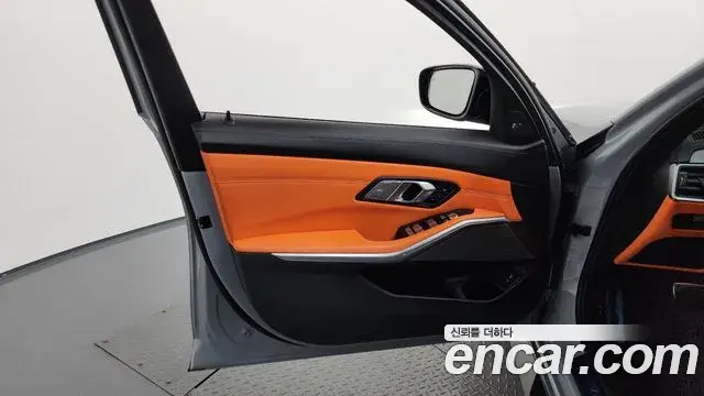 BMW M3 2022 — Şəkil 23/34