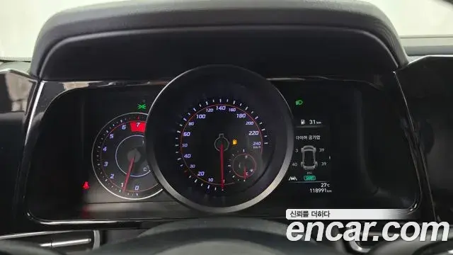 Hyundai Avante 2022 — Photo 8/20