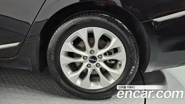 Kia K8 2024 — ფოტო 8/30