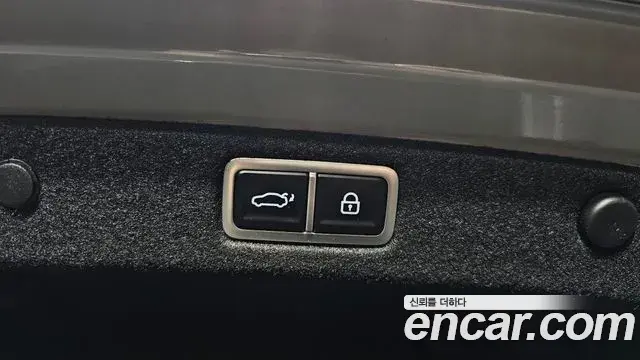 Hyundai Grandeur Hybrid 2023 — ფოტო 28/31