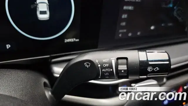 Hyundai Grandeur Hybrid 2023 — ფოტო 8/31