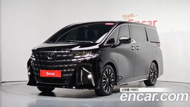Toyota Alphard 2024 — ფოტო 16/38