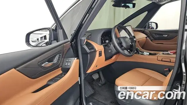 Toyota Alphard 2024 — ფოტო 10/38