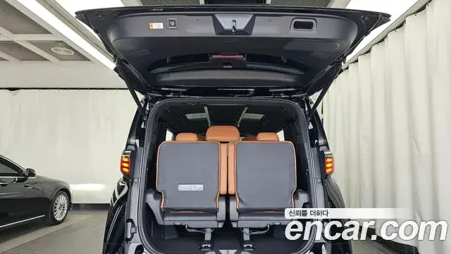 Toyota Alphard 2024 — ფოტო 32/38
