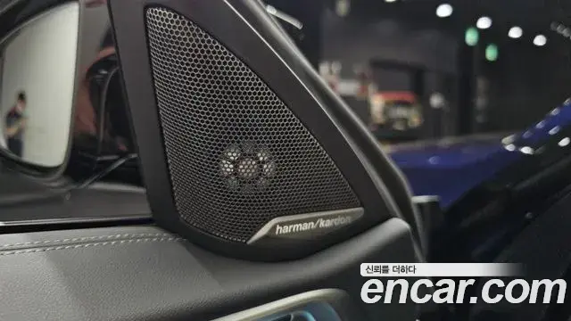 BMW 4 Series 2024 — Photo 19/32