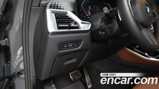 BMW X5 2025 — Photo 33/36