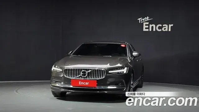 Volvo S90 2021 — ფოტო 29/31