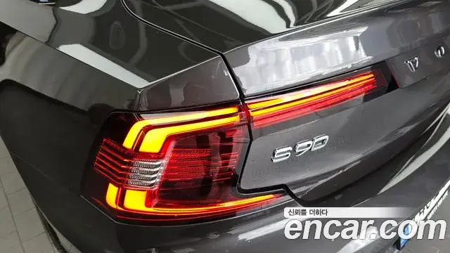 Volvo S90 2021 — ფოტო 6/31
