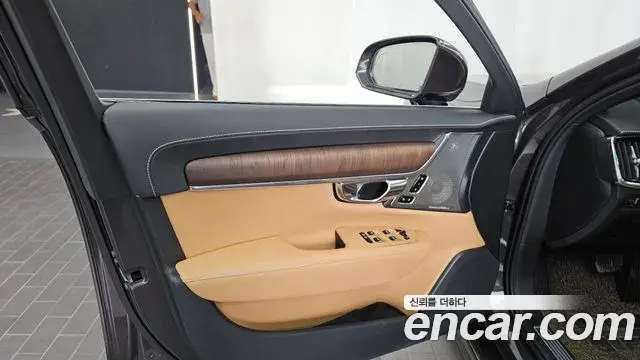 Volvo S90 2021 — ფოტო 9/31