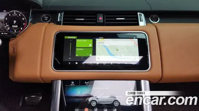 Land Rover Range Rover Sport 2020 — Photo 19/38