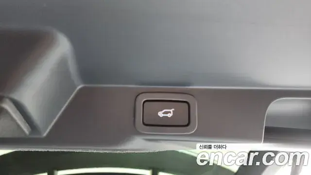Land Rover Range Rover Sport 2020 — Photo 6/38