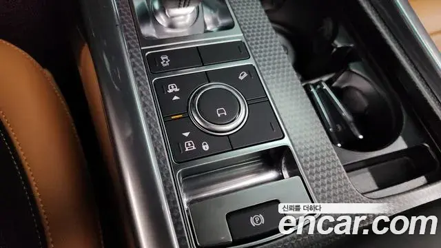 Land Rover Range Rover Sport 2020 — Photo 4/38