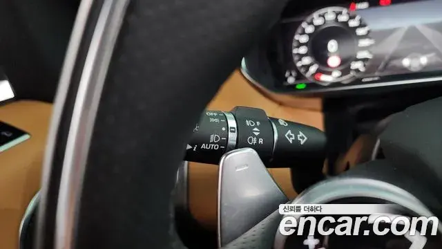 Land Rover Range Rover Sport 2020 — Photo 27/38