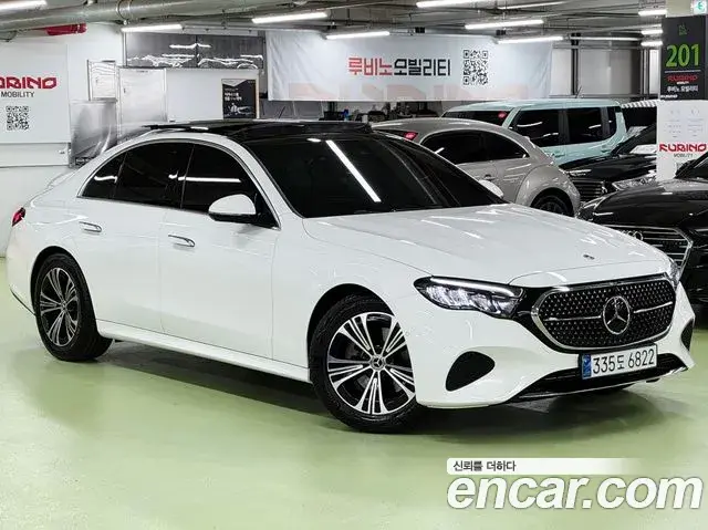 Mercedes-Benz E-Class 2025 — Фото 3/20