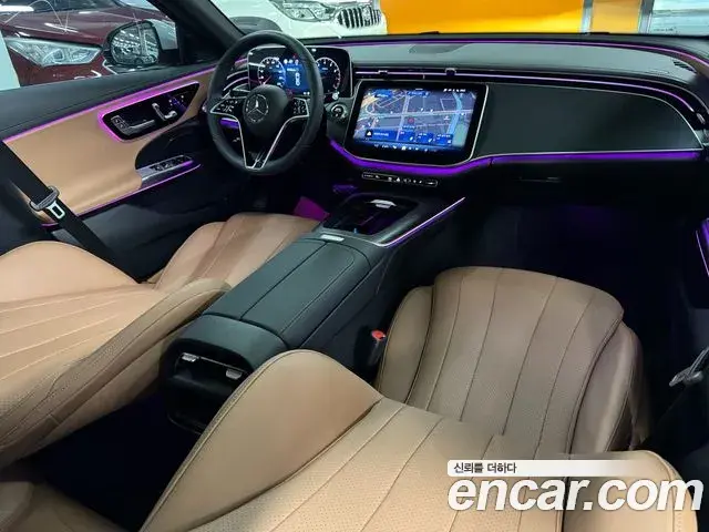 Mercedes-Benz E-Class 2025 — Фото 7/20