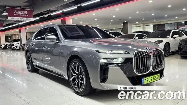 BMW 7 Series 2024 — ფოტო 6/20
