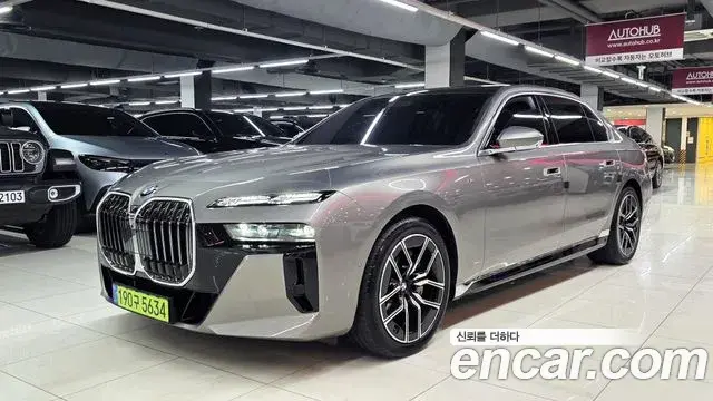BMW 7 Series 2024 — ფოტო 12/20