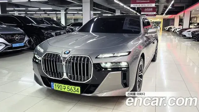 BMW 7 Series 2024 — ფოტო 18/20