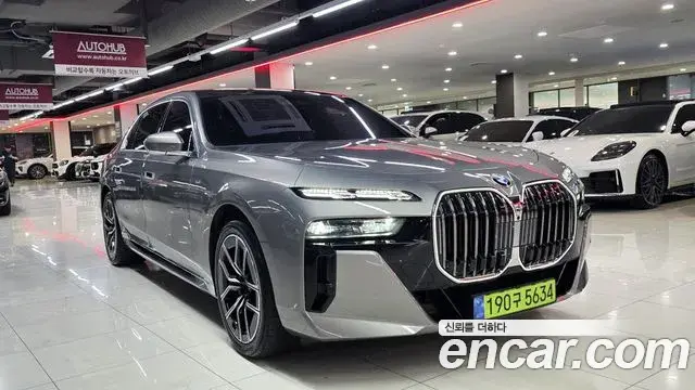 BMW 7 Series 2024 — ფოტო 20/20