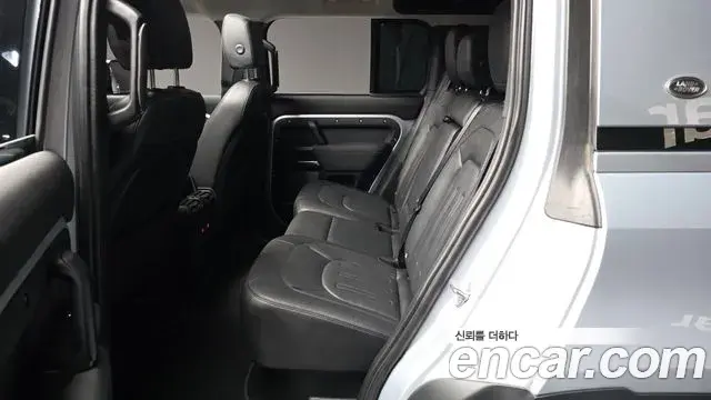Land Rover Defender 2021 — Şəkil 22/31