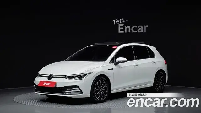 Volkswagen Golf 2024 — Photo 10/20