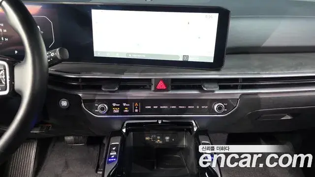 Kia Sorento 2023 — ფოტო 18/32