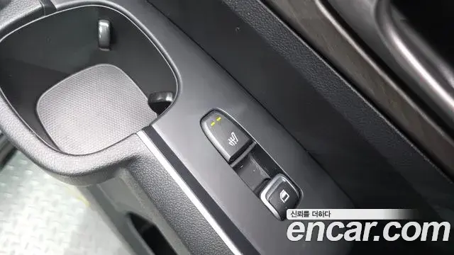 Kia Sorento 2023 — ფოტო 5/32