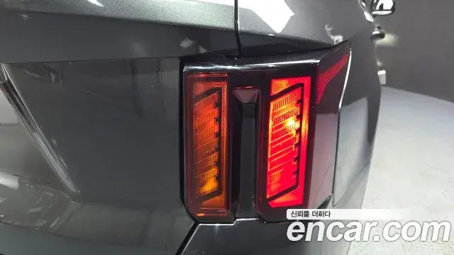 Kia Sorento 2023 — ფოტო 11/32