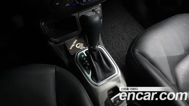 Jeep Renegade 2021 — Фото 9/20
