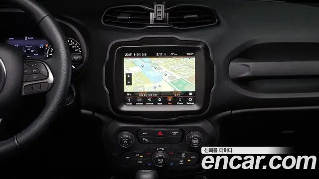 Jeep Renegade 2021 — Фото 14/20