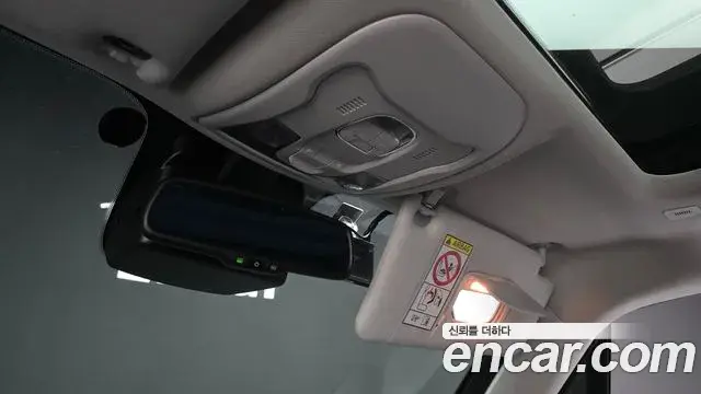Jeep Renegade 2021 — Фото 17/20