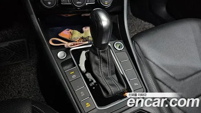 Volkswagen Jetta 2021 — Şəkil 29/36