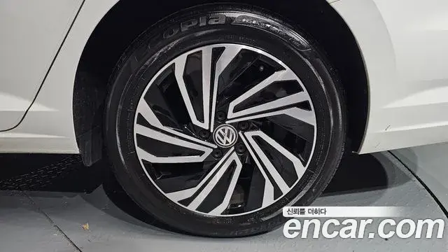 Volkswagen Jetta 2021 — Şəkil 3/36