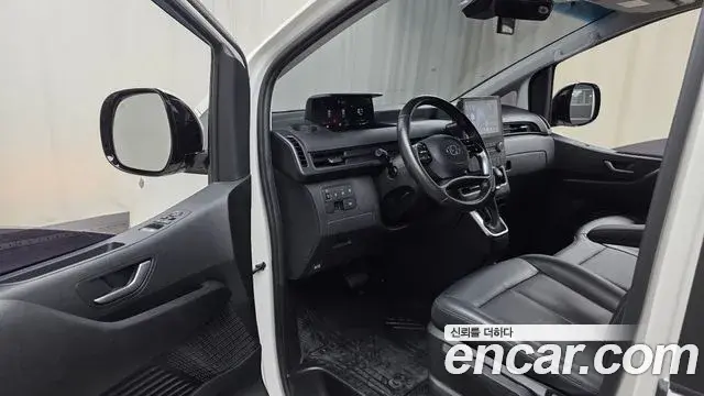 Hyundai Staria 2021 — Фото 10/20