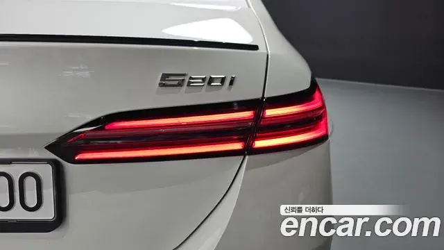 BMW 5 Series 2025 — Şəkil 35/37