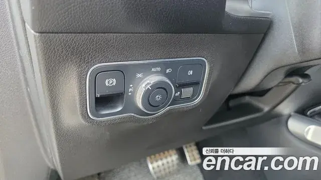Mercedes-Benz GLB-Class 2021 — Фото 20/20
