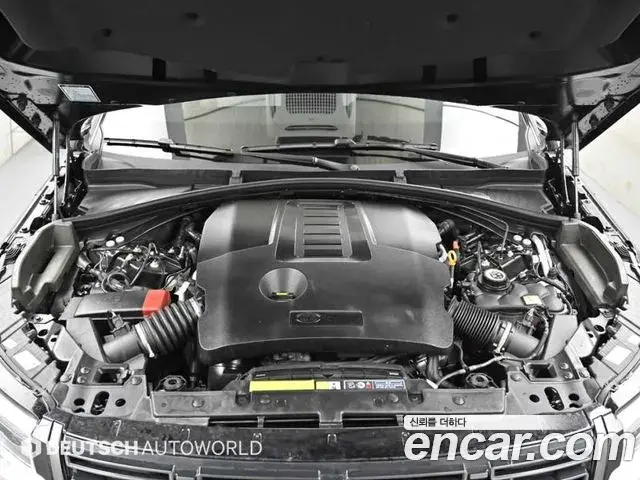 Land Rover Range Rover Velar 2025 — Photo 9/20
