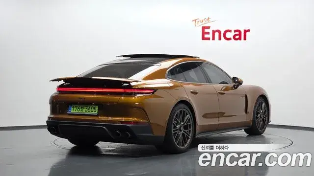 Porsche Panamera 2024 — Şəkil 15/20