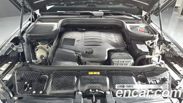 Mercedes-Benz GLE-Class 2023 — Photo 9/20