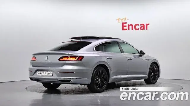 Volkswagen Arteon 2019 — Şəkil 19/20