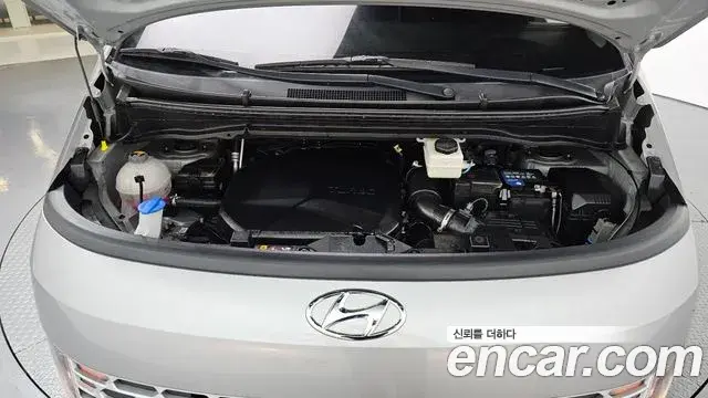 Hyundai Staria 2021 — Фото 6/20