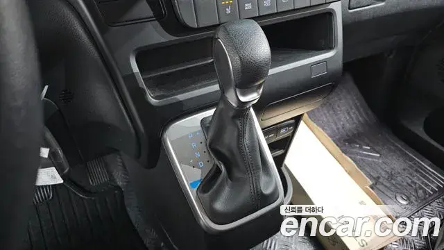 Hyundai Staria 2021 — Фото 9/20