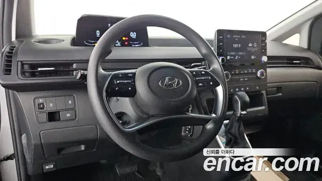 Hyundai Staria 2021 — Фото 11/20