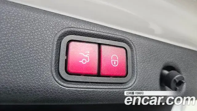 Mercedes-Benz E-Class 2018 — ფოტო 14/32