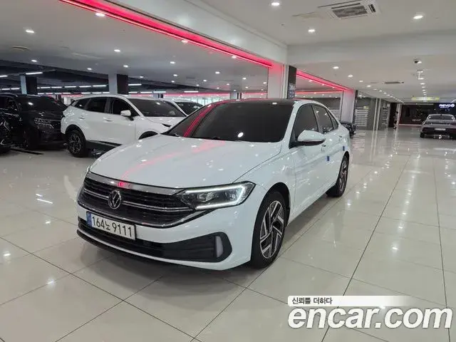 Volkswagen Jetta 2022 — Photo 6/18