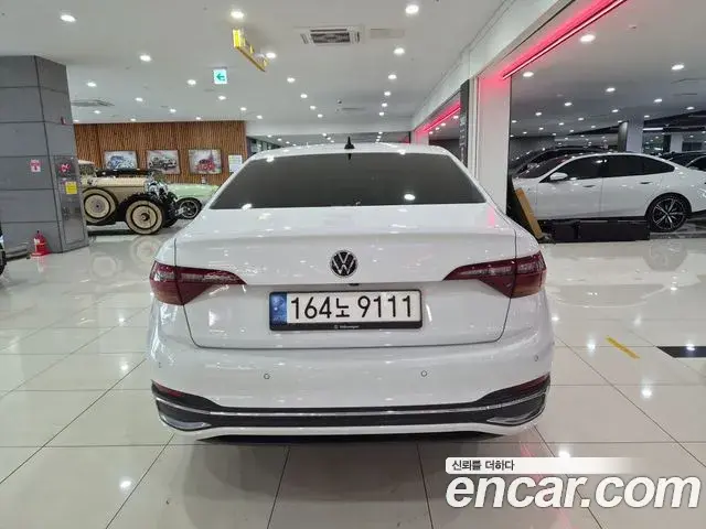Volkswagen Jetta 2022 — Photo 15/18