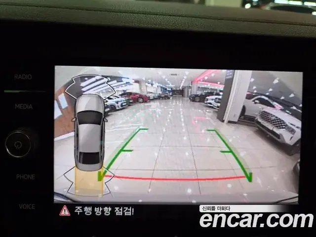 Volkswagen Jetta 2022 — Photo 8/18