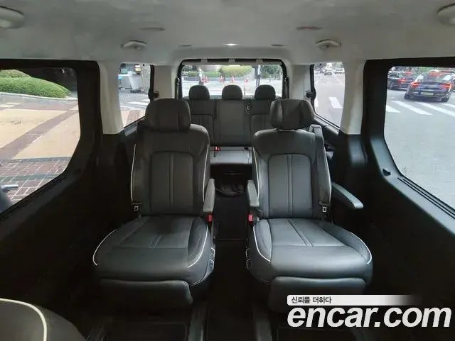 Hyundai Staria 2023 — Photo 7/7
